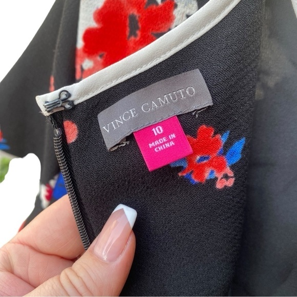 VINCE CAMUTO Traveling Blooms Fit-&-Flair Floral Dress in Rich Black Size: 10 - Picture 10 of 12